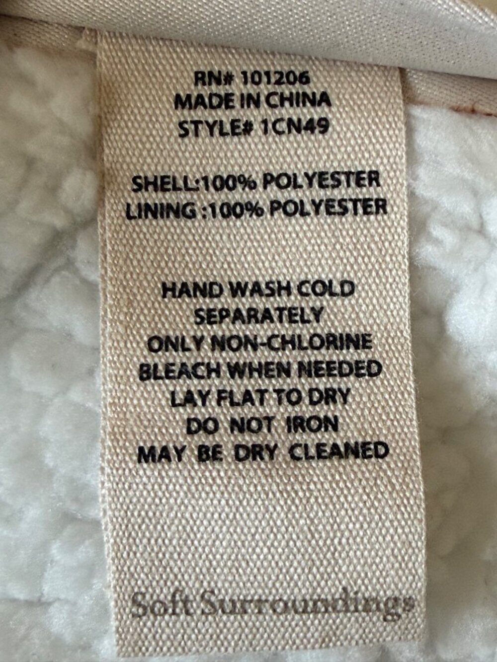 Soft Surroundings Chenille Sherpa Wearable Hooded Cable Knit Throw 46 x 78 - Picture 12 of 14